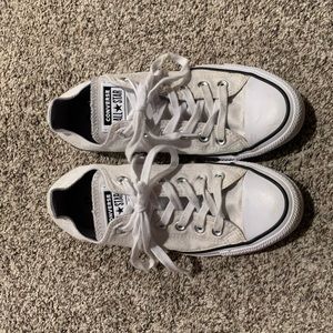 White sparkle converse SIZE 8